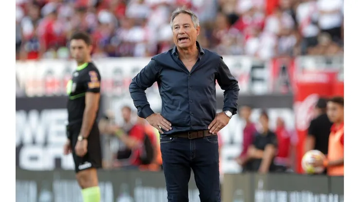 Ariel Holan, director técnico de Independiente.