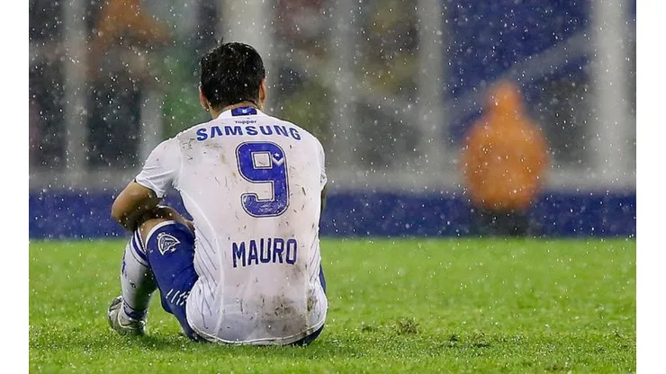 Zárate cuando aún defendía la camiseta de Vélez.