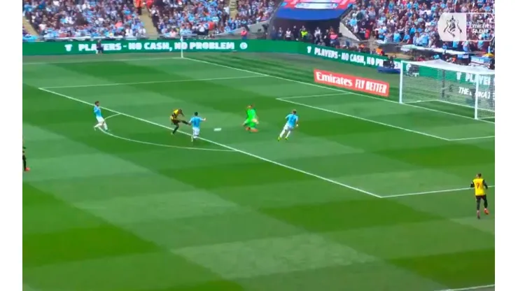 Pereyra erró un gol increíble.