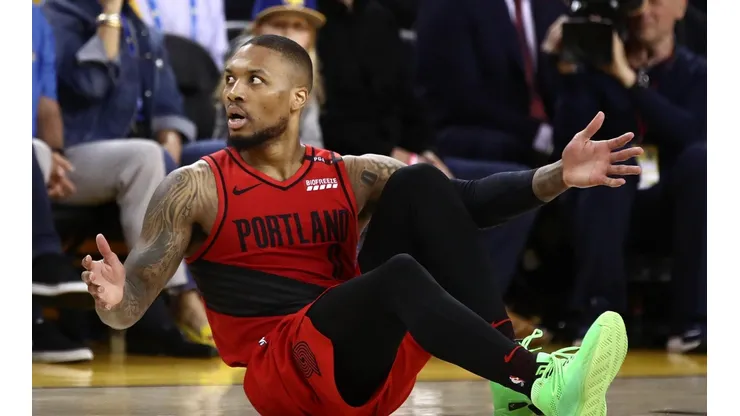 Damian Lillard encendió la polémica con los árbitros por una jugada clave ante los Warriors