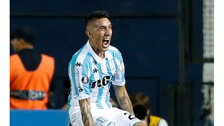 Si llega la oferta seguro la acepta: desde La Liga apareció un interesado por Ricardo Centurión