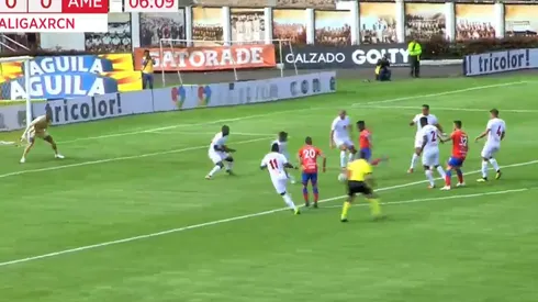 La defensa de América hace agua y Pasto marca rápidamente