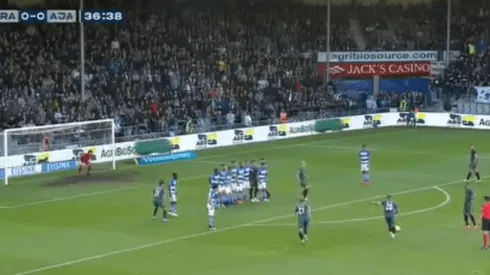 Golazo de campeón: Schöne adelantó al Ajax con un tiro libre mágico