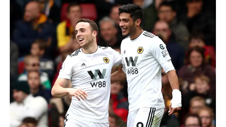 Sus compañeros en Wolves le dieron una gran alegría a Raúl Jiménez