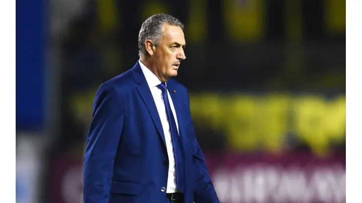 Las dos dudas de Alfaro para la formación titular de Boca ante Vélez