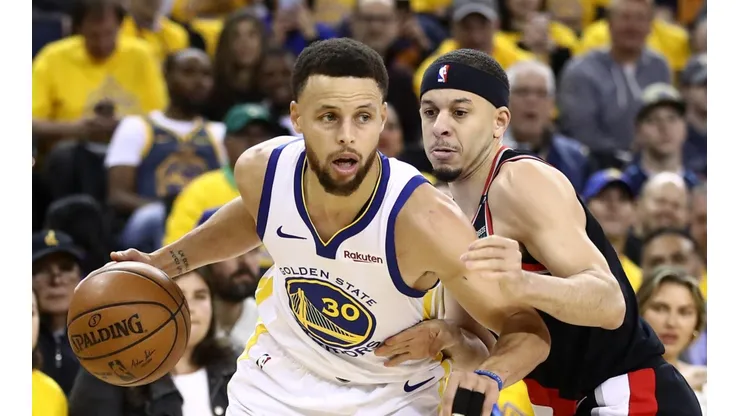Steph Curry se sacude la marca de su hermano Seth Curry