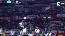 La mano del jugador del 'Decano'.