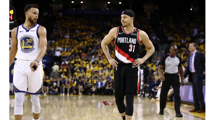 El mensaje de Stephen Curry a su madre por apoyar a su hermano en los playoffs de la NBA