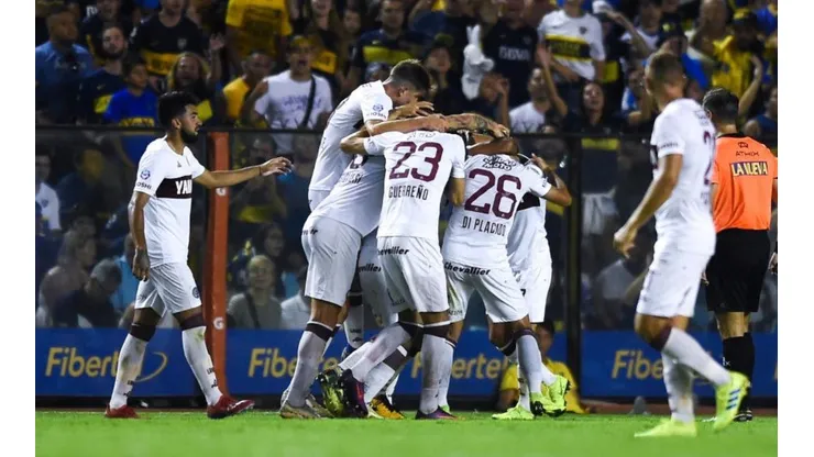 Es una de las joyas de Lanús, pero ya le tiró un guiño a un grande de la Superliga