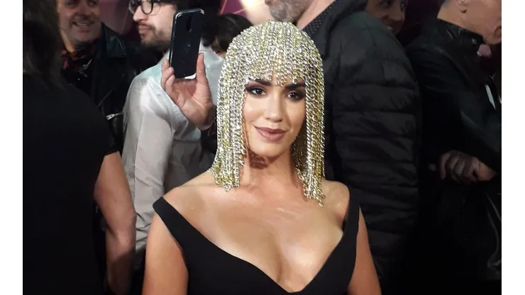 No sabemos qué se puso, pero Lali Espósito la rompió toda con su look en los Premios Gardel