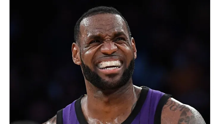 LeBron James, alero estrella de los Lakers