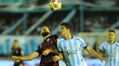 A lo Champions League: Atlético Tucumán jugó el partido del año y goleó 3-0 a River