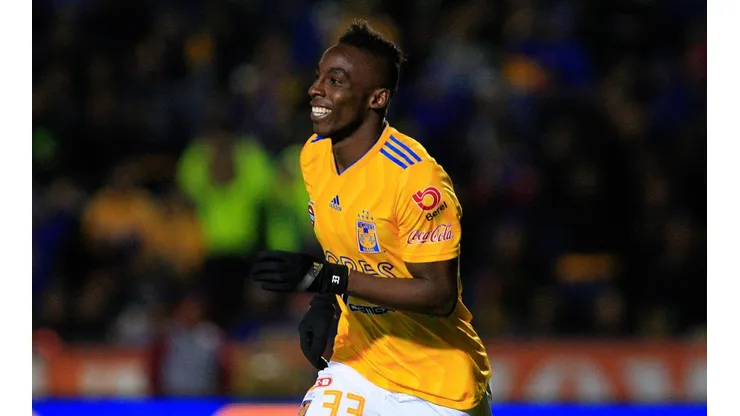 Julián Quiñones le gana el duelo colombiano a Avilés Hurtado