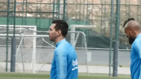 Jodido: Messi se afeitó la barba y reapareció en Barcelona con su peor cara