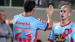 Marcone y Benedetto jugando en Arsenal.