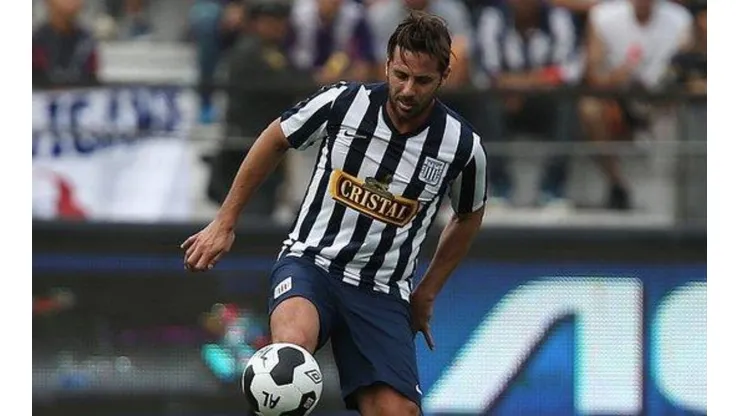 Dirgente de Alianza Lima desmintió supuestas condiciones que propuso Claudio Pizarro para su regreso