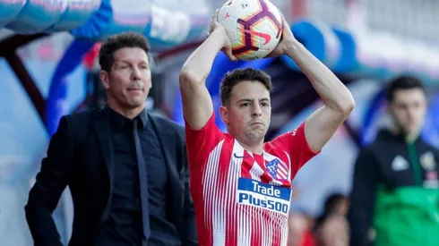 Atlético de Madrid pone en la lista de transferibles a Santiago Arias