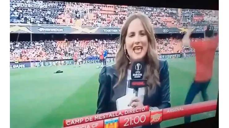 La pobre Mónica instantes antes del impacto.