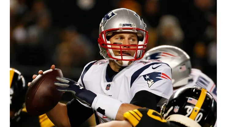 Tom Brady en carretera ante los Pittsburgh Steelers