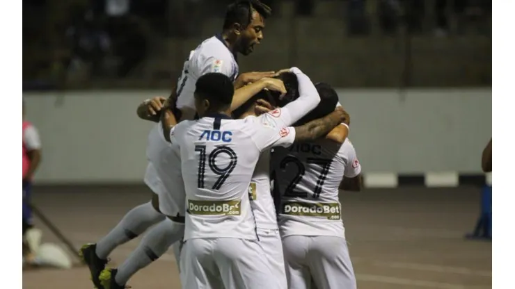 ¡Van ayudar al Alianza Lima! la propuesta para saldar la deuda con el SUNAT
