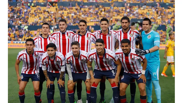 Chivas celebró sus 113 años inmerso en una de sus peores crisis.