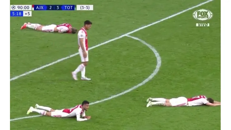 Magallán entró a los 90', Ajax lo perdió a los 96' y Twitter lo convirtió en meme