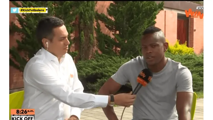 Foto de Yerson Candelo en plena entrevista.