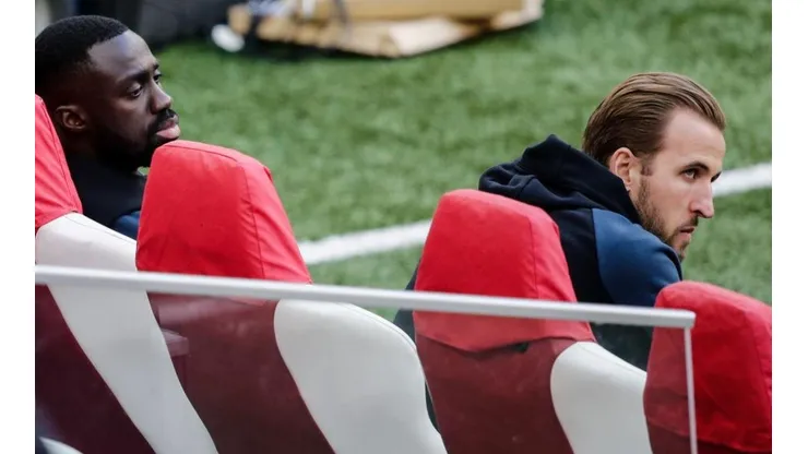 Dávinson Sánchez y Harry Kane, jugadores del Tottenham.