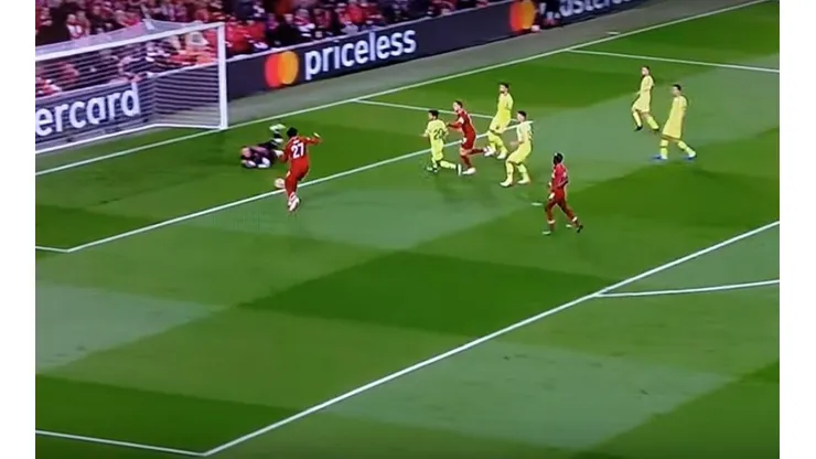 ¡No hay nada definido! Alba se equivocó y Liverpool descontó a los 6 minutos