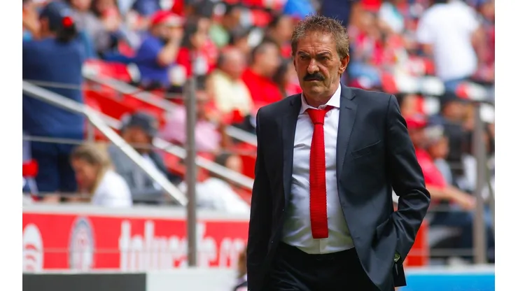 La Volpe ahora armará el equipo a su gusto.