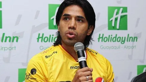 Presentación de Fabián Vargas con Barcelona de Ecuador en 2013.