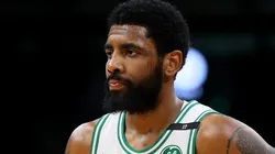 Kyrie Irving decepcionado tras la derrota ante los Bucks