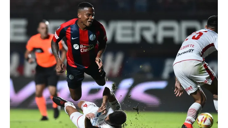 En Argentina hay dos colombianos que ya quieren devolver a la Liga Águila