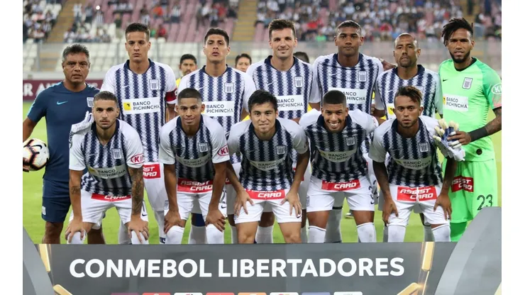 La última oportunidad para permanecer en el plano internacional: Alianza se mide ante Palestino por el milagro