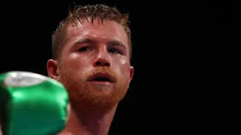 Canelo Álvarez durante su último combate.