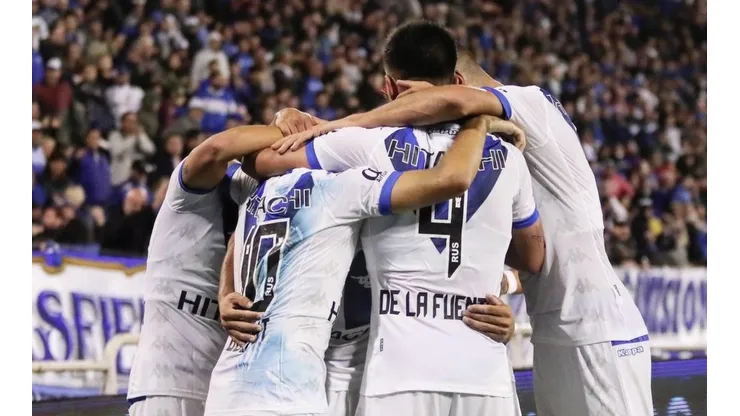 El festejo de los jugadores de Vélez.