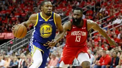 Kevin Durant reta a James Harden en los playoffs de la NBA