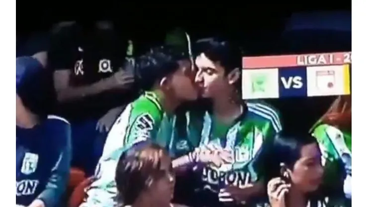 El mensaje de René Higuita a los hinchas de Nacional que se besaron
