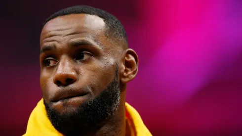 LeBron James marginado por una lesión