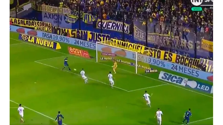 Centro de Pavón y gol de Wanchope.
