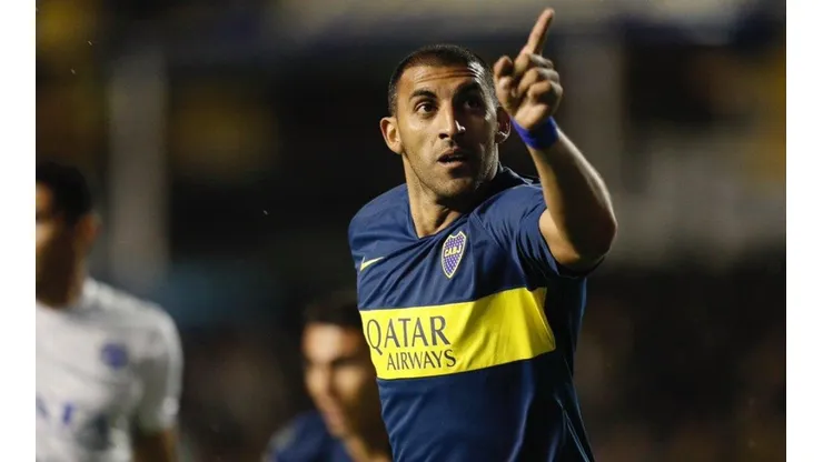 Ramón Ábila, la figura del partido.