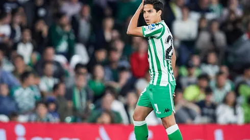 Explotó Twitter por los pocos minutos que conceden a Diego Lainez en Betis