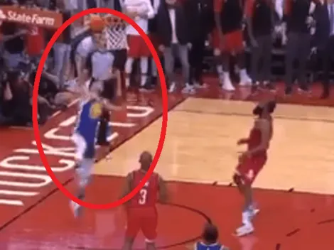 ¡Terrible! Stephen Curry quedó en ridículo con el peor intento de volcada de la historia