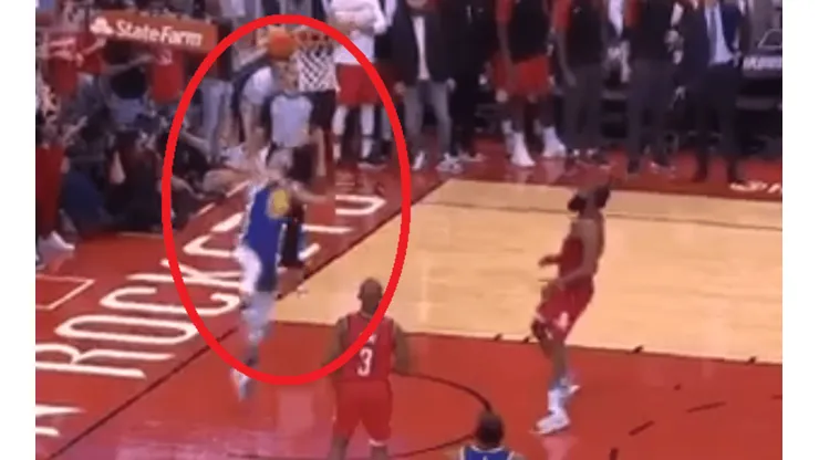 ¡Terrible! Stephen Curry quedó en ridículo con el peor intento de volcada de la historia