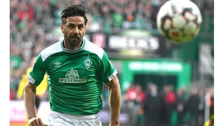 ¡Gol peruano! Pizarro aportó en el empate ante el Dortmund