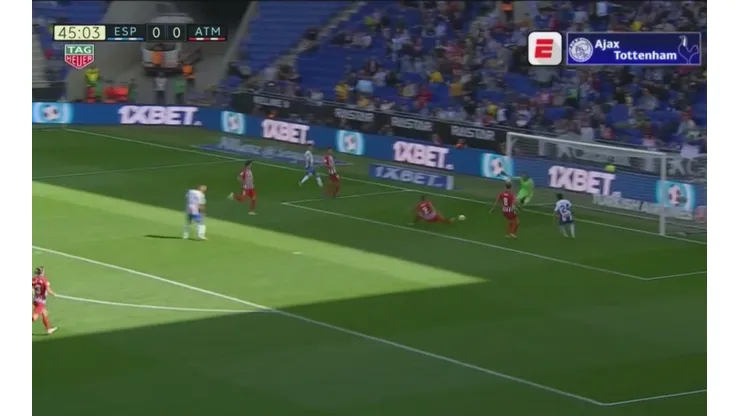 Gol en contra de Godín.