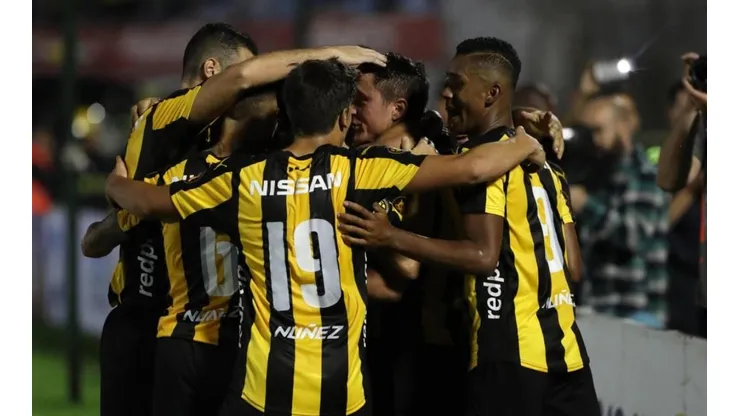 River Plate vs Peñarol