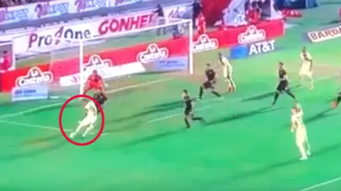 Roger Martínez abrió la cuenta para América de inicio