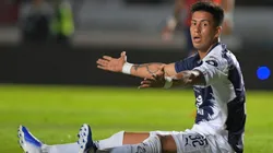 Meza le regaló su playera de Campeón a un rival argentino