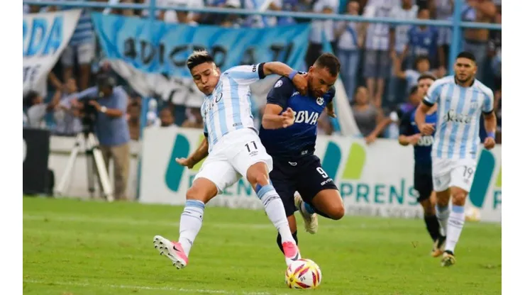 Atlético Tucumán vs Talleres por la Copa de la Superliga.